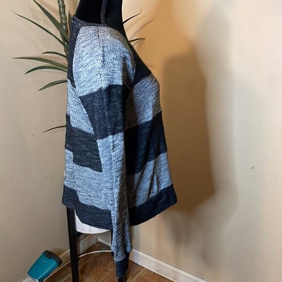 NWT Everleigh Knit Sweatshirt – Soft, Stylish & Brand New - Picture 4 of 7